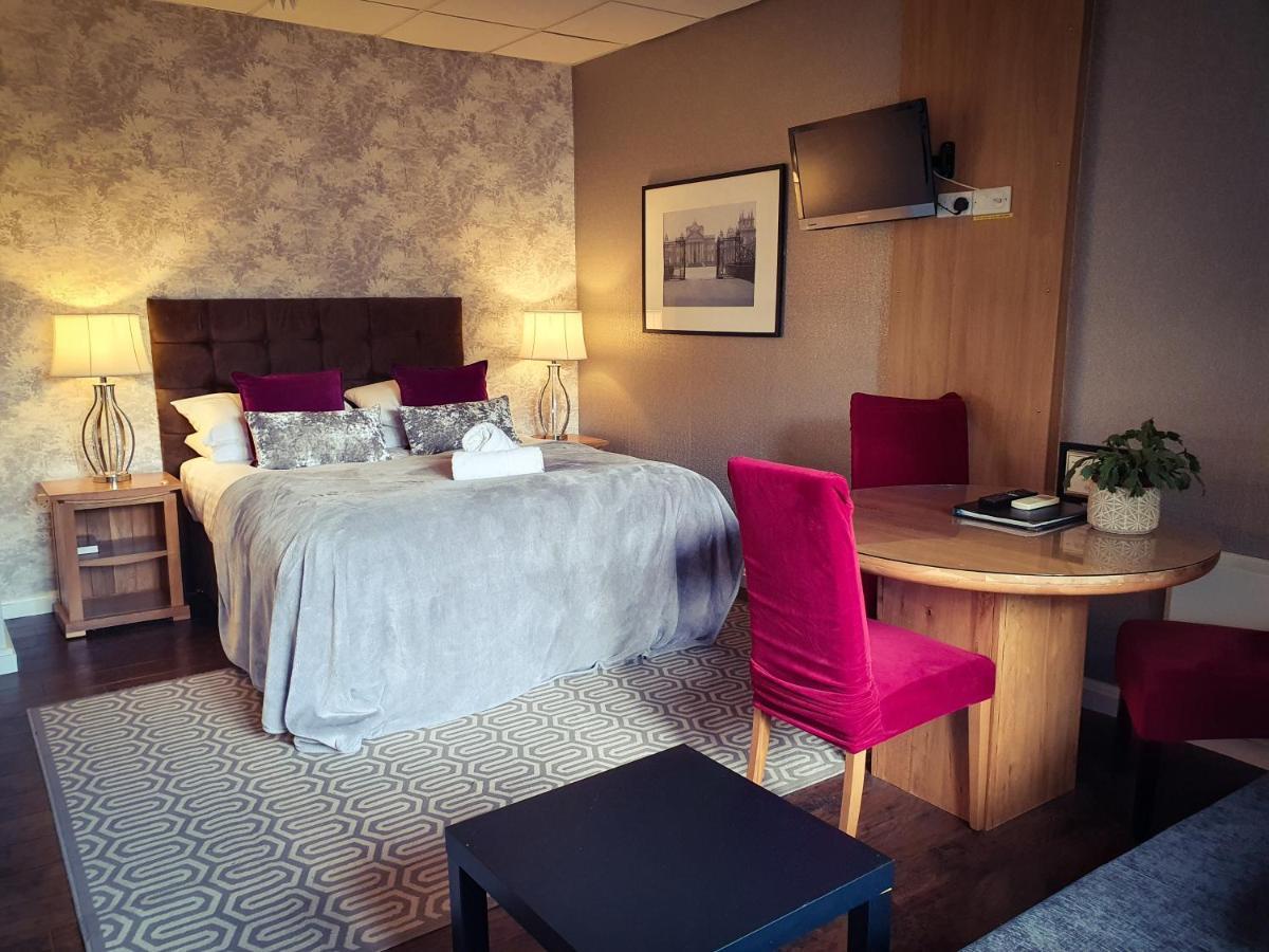 Inn The Churchill Court